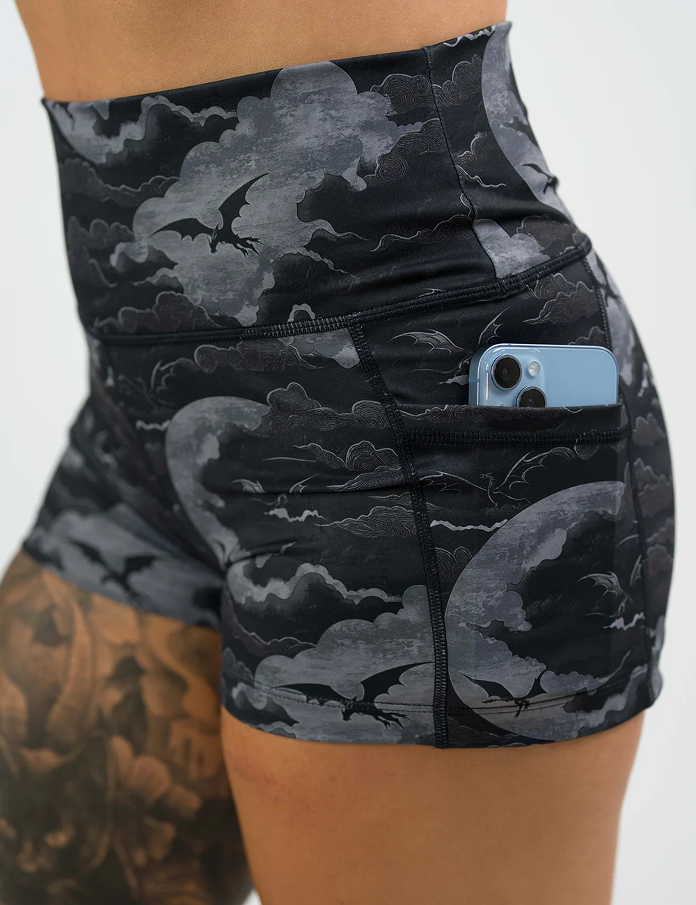 Shorts | Night Flight - Image 3